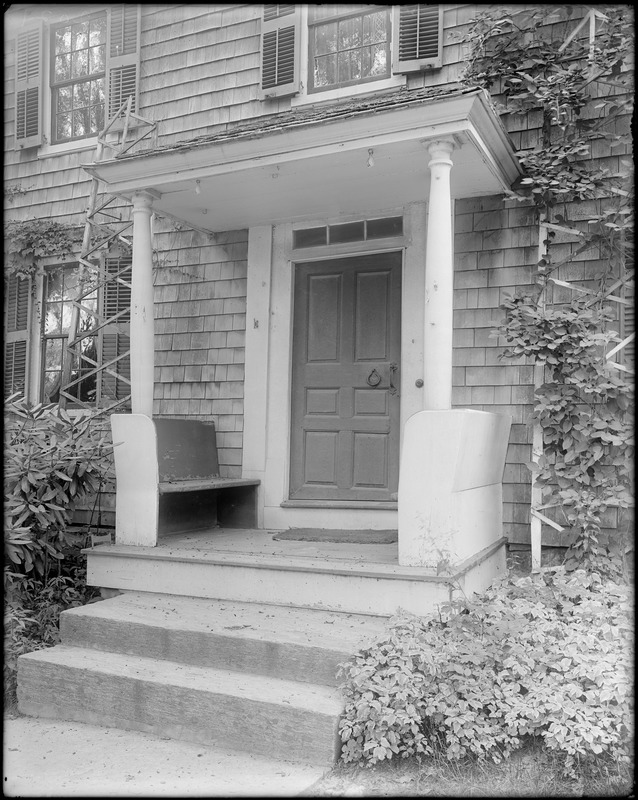 Kingston, Rhode Island, exterior detail, door, porch, Thomas S. Taylor house, tavern