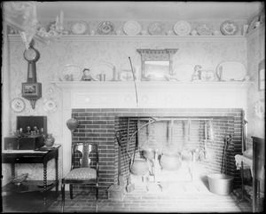 Kingston, Rhode Island, interior detail, mantel and fireplace, dining room, Wilkins Updike, Updike-Hunt house
