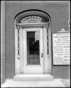 Baltimore, Maryland, 16 East Lexington Street, exterior detail, door, unknown house