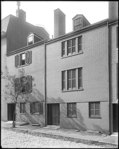 Baltimore, Maryland, 16 and 18 West Hamilton Street, unknown house