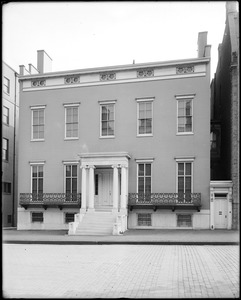 Baltimore, Maryland, 107 West Monument Street, unknown house