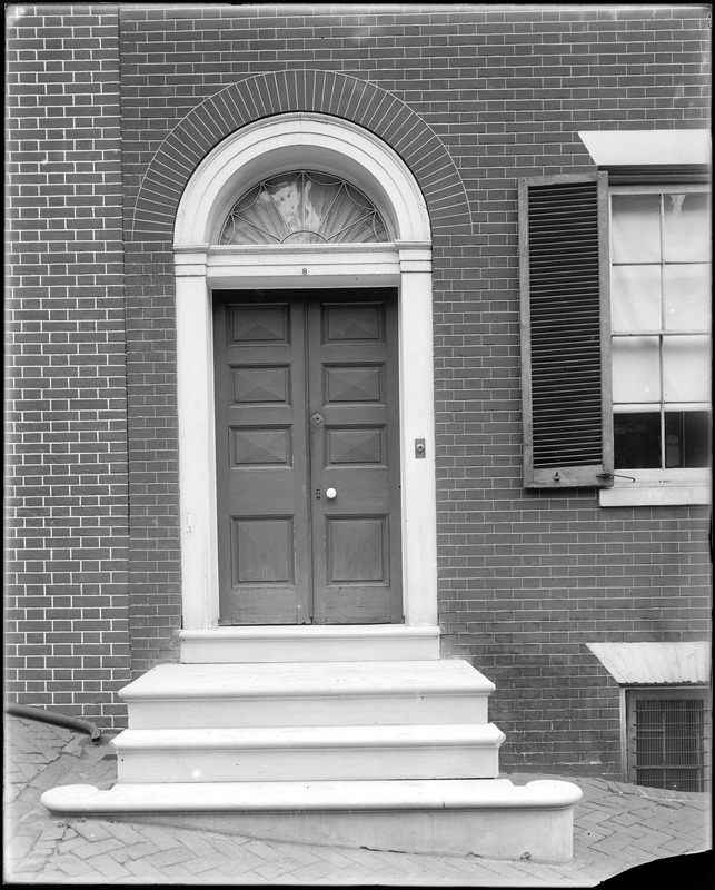 Baltimore, Maryland, 8 East Pleasant Street, exterior detail, door, unknown house