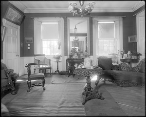 Salem, 26 Chestnut Street, reception room, formerly Humphrey Devereux house, now (1924) James E. Simpson house