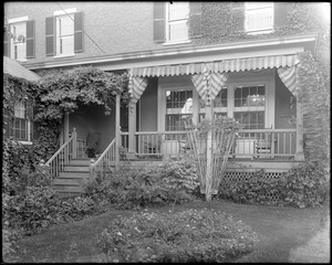 Salem, 26 Chestnut Street, formerly Humphrey Devereux house, now James E. Simpson house, porch, rear