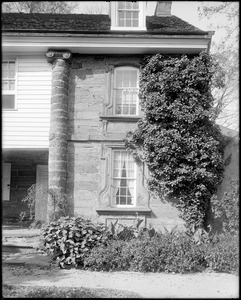 Philadelphia, Pennsylvania, 5400 Lindbergh Boulevard, exterior detail, window, John Bartram house, 1731