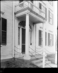Portsmouth, New Hampshire, Middle Street, exterior detail, door, Doctor James R. May house