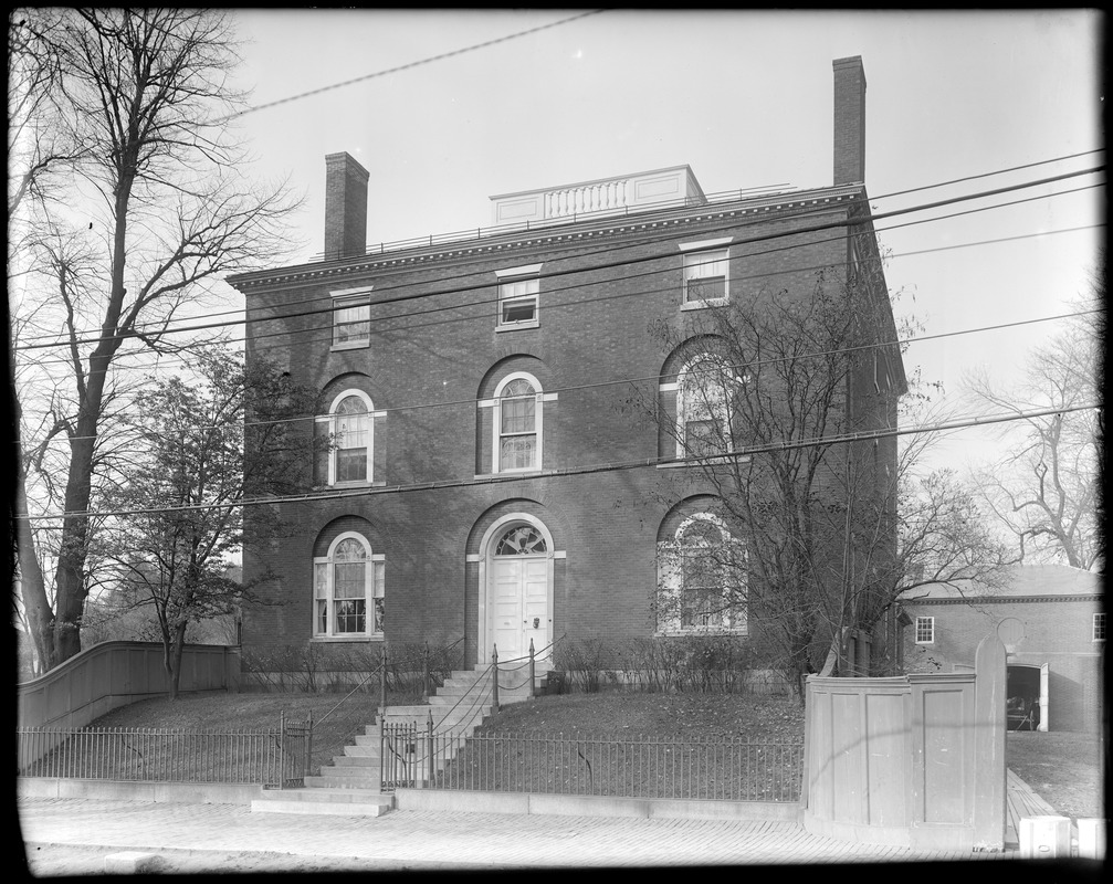 Portsmouth, New Hampshire, 180 Middle Street, Larkin, Richter house