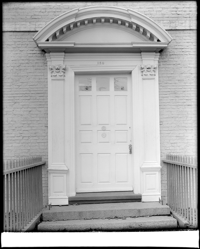 Portsmouth, New Hampshire, 150 Daniels Street, exterior detail, door, Warner house