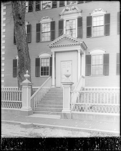 Portsmouth, New Hampshire, Market Street, exterior detail, door, Moffat-Whipple-Ladd house