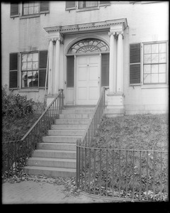 Portsmouth, New Hampshire, 12 Islington Street, exterior detail, door, Rice house