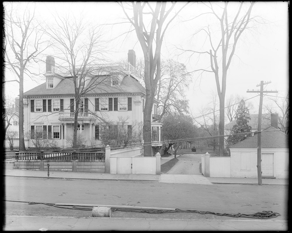 Portsmouth, New Hampshire, 143 Pleasant Street, Governor John Langdon house