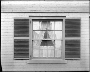 Salem, 7 Cambridge Street, exterior detail, window, Hamilton Hall