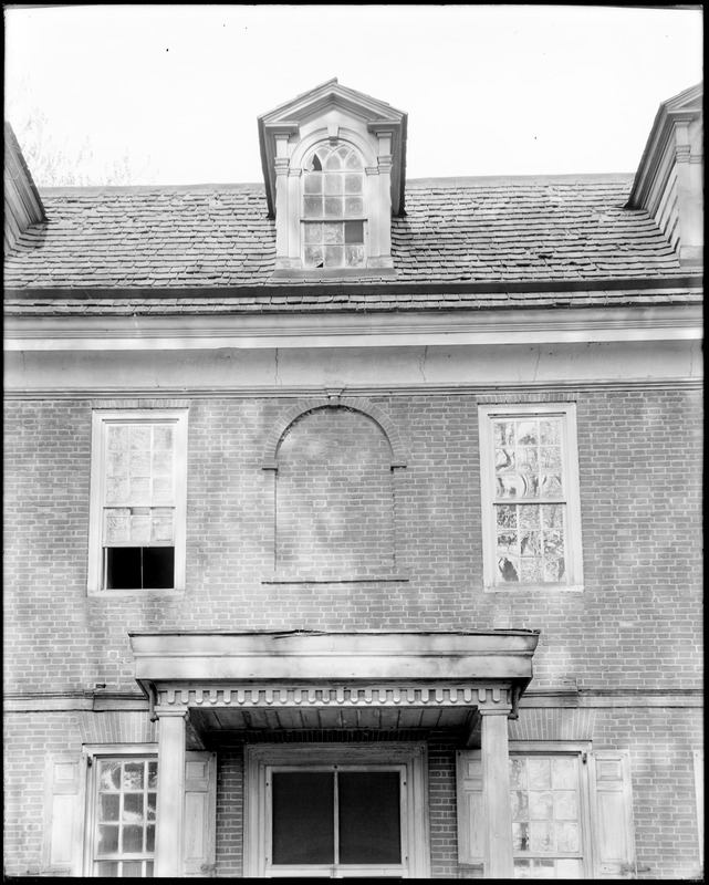 Fort Washington, Pennsylvania, 553 South Bethlehem Pike, exterior detail, window dormer, Whitemarsh Hope Lodge