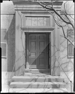 Boston, 2 Lynde Street, exterior detail, front door, Harrison Gray Otis house