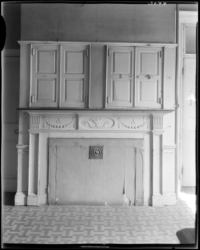 Boston, 2 Lynde Street, interior detail, mantel, first floor, rear room, Harrison Gray Otis house
