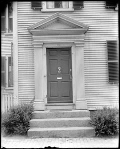 Salem, 80 Washington Square, exterior detail, door, Joseph Hosmer house
