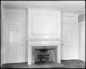 Salem, 6 Andover Street, interior detail, fireplace, Philip P. P. Arrington house