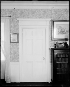 Salem, 128 Essex Street, interior detail, west parlor, door, Joseph Gardner house