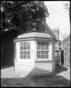 Salem, 70 Washington Street, exterior detail, cupola, Benjamin Pickman house