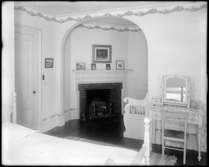 Wenham, Randolph B. Dodge house, interior detail, mantel, south east chamber