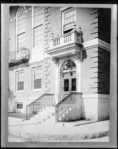 Salem, Central Street, exterior detail, door, District Court