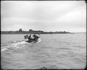 Launch ("Mercedes, USA") with people approaching land (Marblehead Neck?)