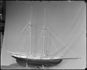 Model of "Benjamin F. Phillips," a fishing schooner built in Essex, MA, model built by Arthur Binney