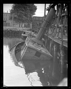 Boat sinking