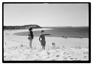 Nito Carolyn & Pablo sand dunes