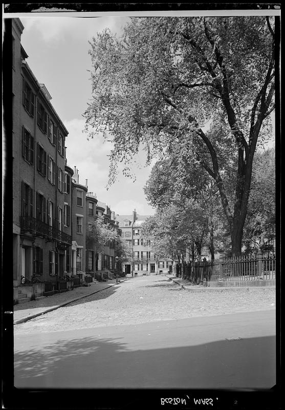 Louisburg Square, Boston