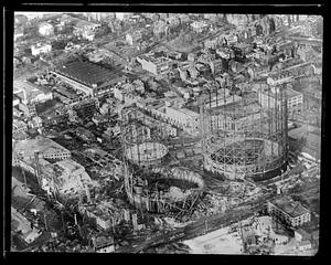 The aftermath of an explosion, possibly the Pittsburgh gasometer explosion of November 14, 1927