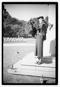 Models posing, Boston Common