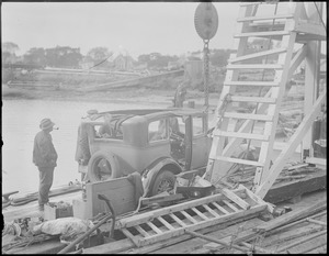 Barnstable clerk drives into Cape Cod Canal at Bourne and drowns.