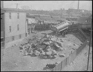 Colonial gas truck accident: Somerville.