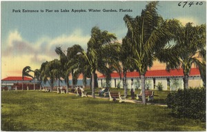 Park entrance to pier on Lake Apopka, Winter Garden, Florida