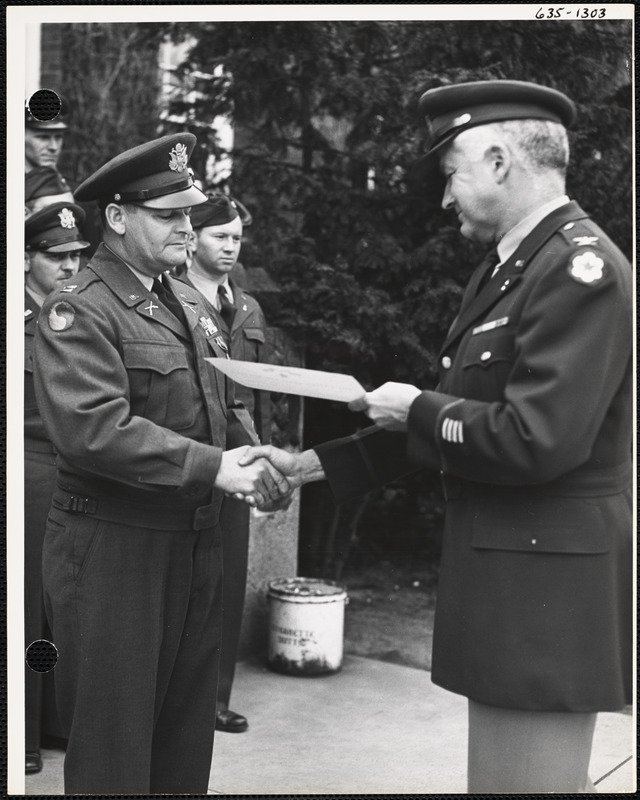 Officer receiving award