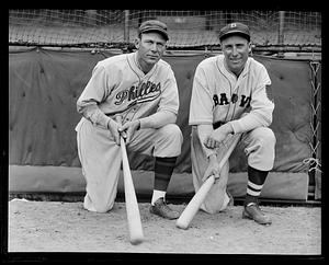 Harvey Hendrick of the Philadelphia Phillies and Wally Berger of the Boston Braves