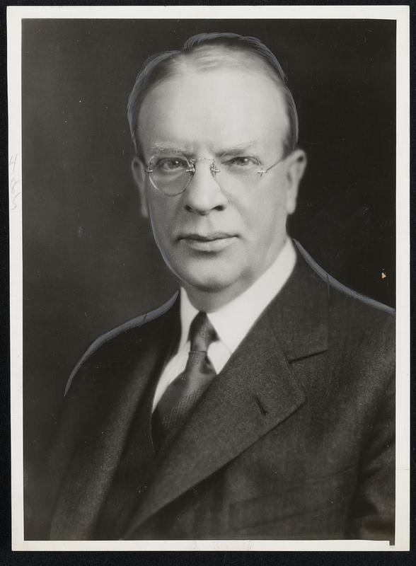 Rerum Novarum Winner - Frederick W. Mansfield, Boston attorney, winner of this year's Rerum Novarum award given by the School of Business Administration of St. Peter's College, New Jersey, for labor-management relations based on Papal encyclicals.