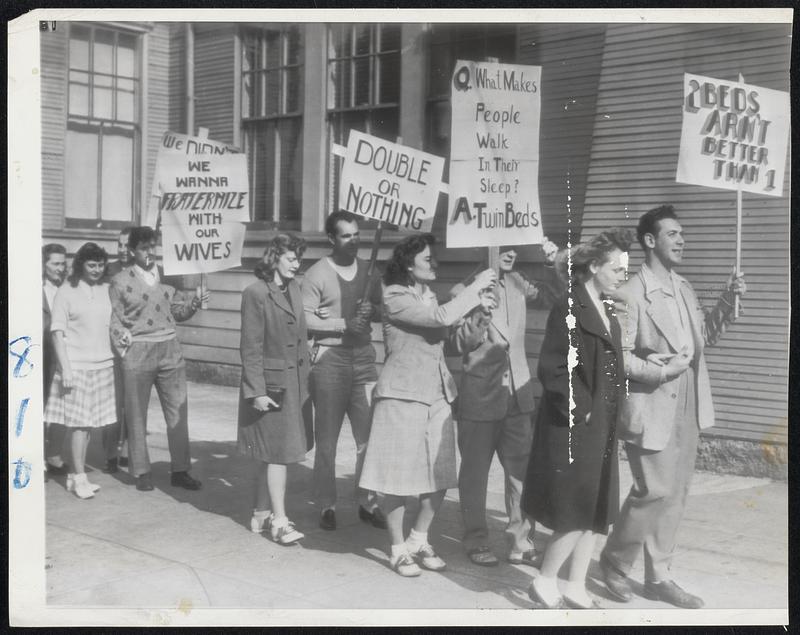 Vets Picket for Double Beds-Veteran students and their wives form a ...