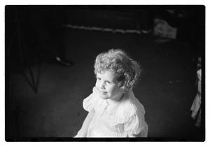 Collier Mrs. & 2 children