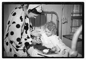 Harry W. Syer magician at Children's Hospital
