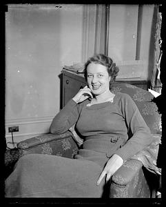 An unidentified woman