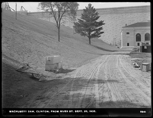 Wachusett Dam, dam and easterly hillside, from River Street, Clinton, Mass., Sep. 28, 1905