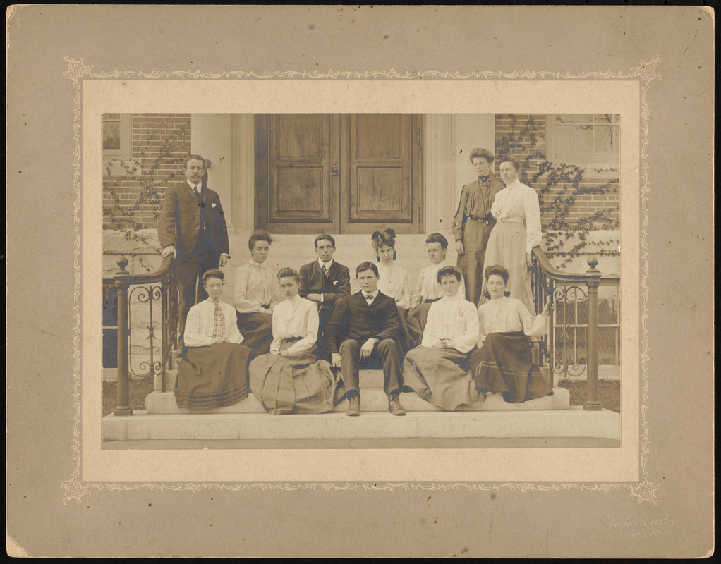 Barre High School graduating class of 1905
