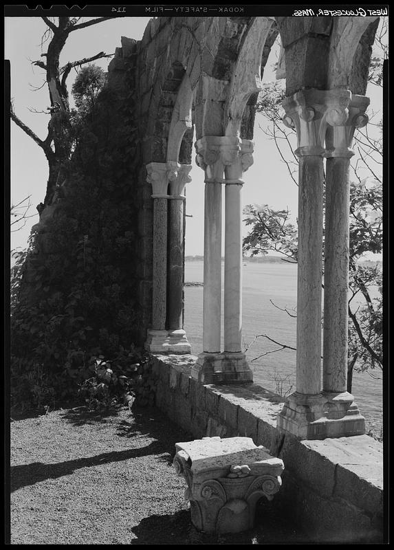 River Pillars, West Gloucester