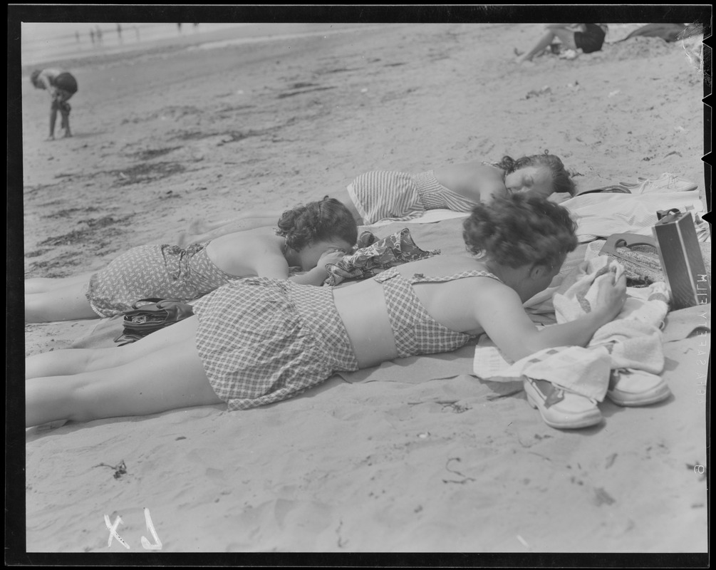 Girls on the beach - Revere Beach?