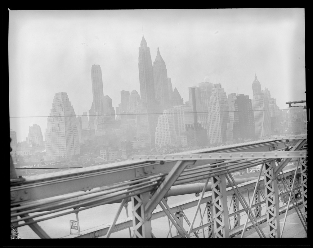 New York city skyline from Brooklyn Bridge