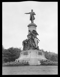 Statue of Prime Minister erige a la memoire in front of Parliament Building, Quebec, Canada