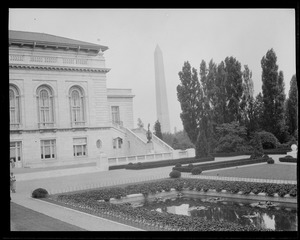 Washington monument in distance