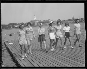 Group of girls at Charles River near Harvard